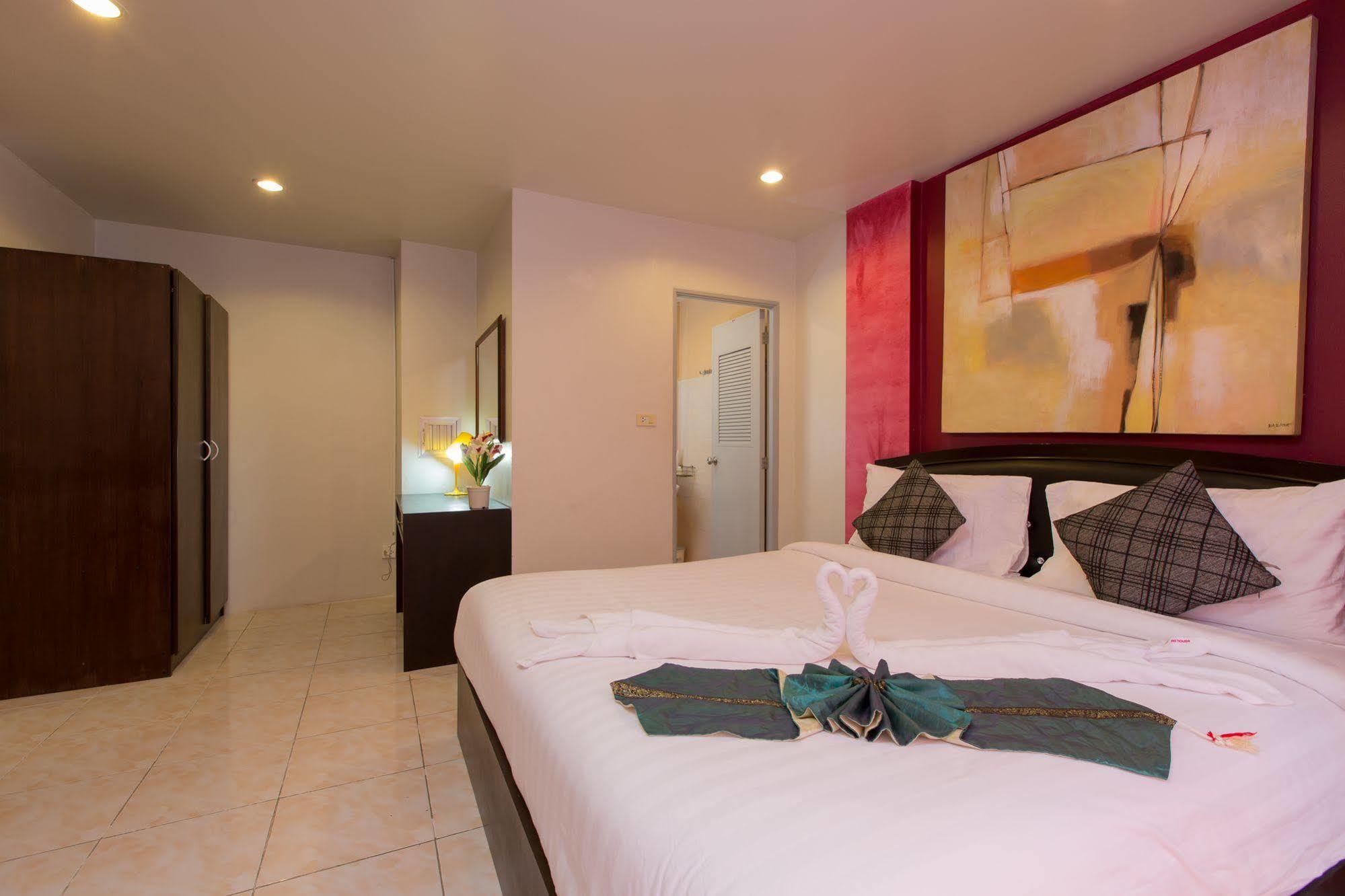Cool Sea House Otel Patong Dış mekan fotoğraf
