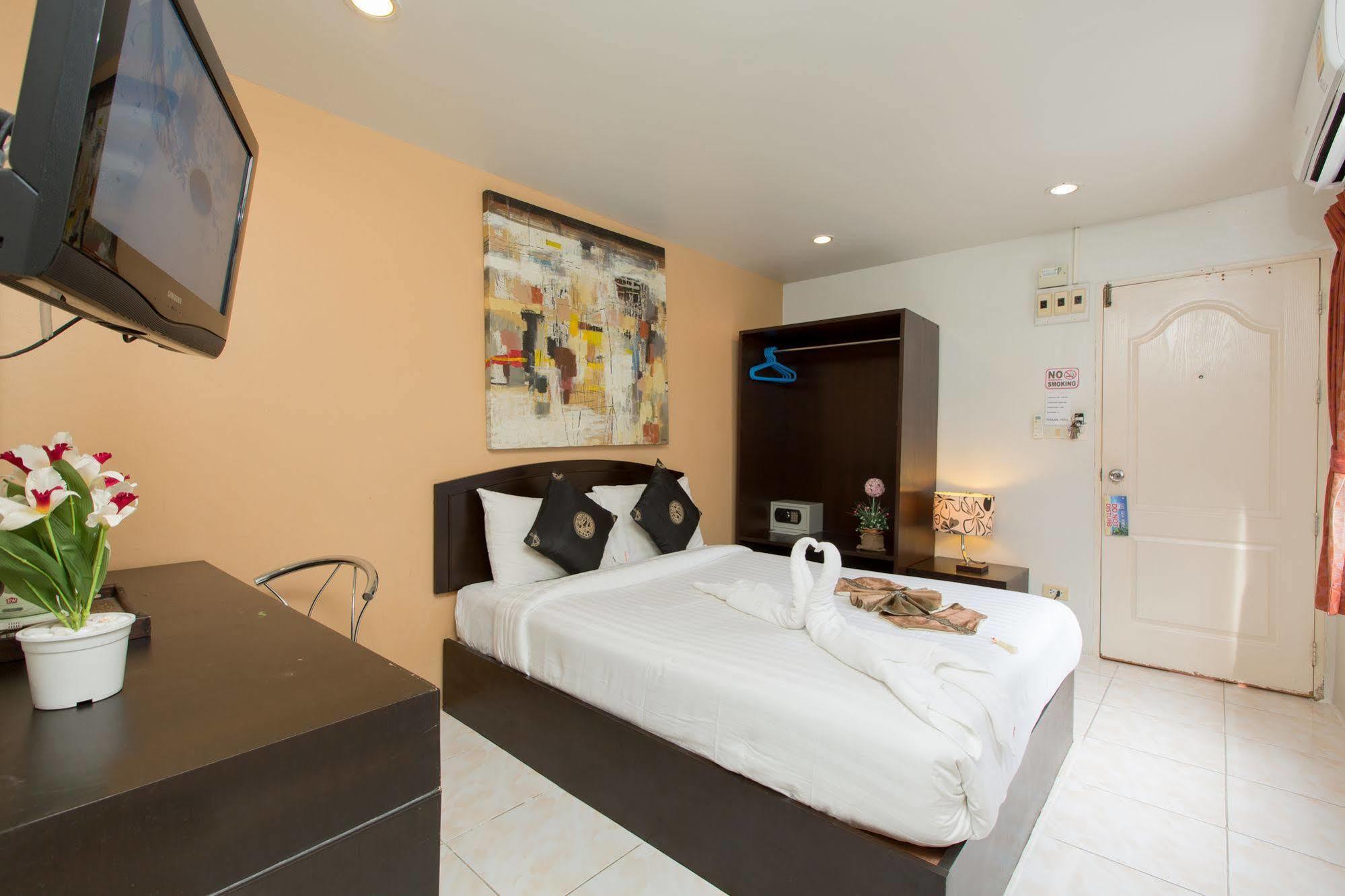Cool Sea House Otel Patong Dış mekan fotoğraf